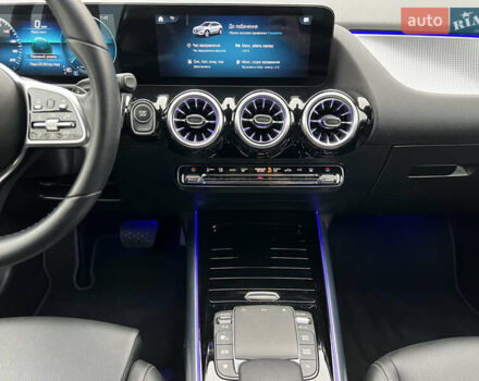 Черный Мерседес EQA, объемом двигателя 0 л и пробегом 123 тыс. км за 26000 $, фото 22 на Automoto.ua