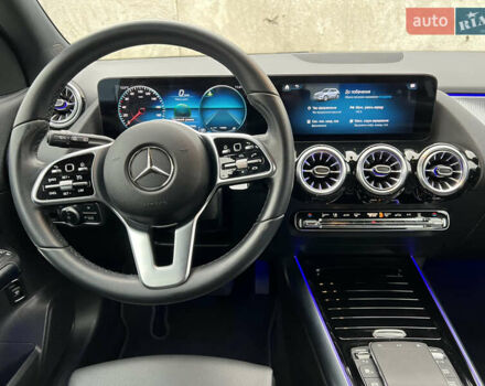 Черный Мерседес EQA, объемом двигателя 0 л и пробегом 123 тыс. км за 26000 $, фото 15 на Automoto.ua