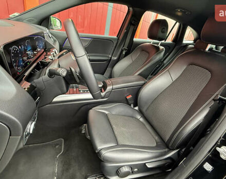 Черный Мерседес EQA, объемом двигателя 0 л и пробегом 123 тыс. км за 26000 $, фото 24 на Automoto.ua