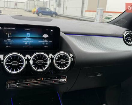 Черный Мерседес EQA, объемом двигателя 0 л и пробегом 123 тыс. км за 26000 $, фото 38 на Automoto.ua