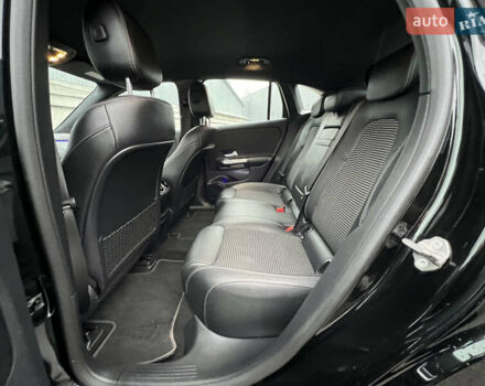 Черный Мерседес EQA, объемом двигателя 0 л и пробегом 123 тыс. км за 26000 $, фото 26 на Automoto.ua