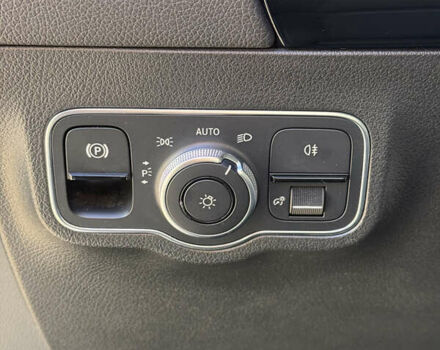 Мерседес EQA 2021 в Киеве на Automoto.ua Черный Мерседес EQA, объемом двигателя 0 л и пробегом 95 тыс. км за 27999 $, фото 12 на Automoto.ua