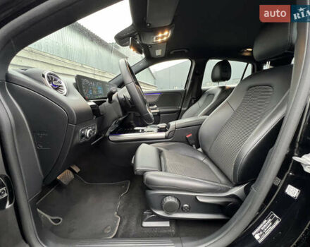 Черный Мерседес EQA, объемом двигателя 0 л и пробегом 123 тыс. км за 26000 $, фото 13 на Automoto.ua