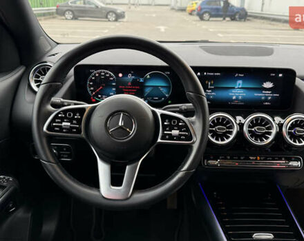 Черный Мерседес EQA, объемом двигателя 0 л и пробегом 123 тыс. км за 26000 $, фото 70 на Automoto.ua