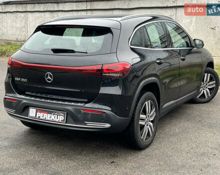 Черный Мерседес EQA, объемом двигателя 0 л и пробегом 123 тыс. км за 26000 $, фото 5 на Automoto.ua