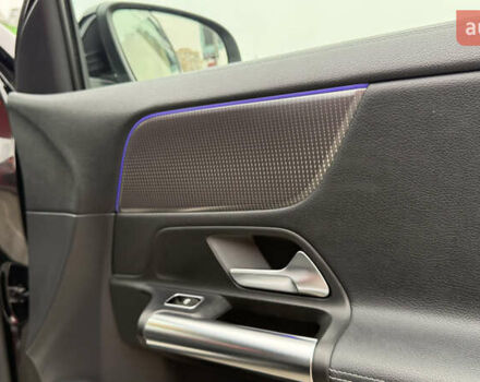 Черный Мерседес EQA, объемом двигателя 0 л и пробегом 123 тыс. км за 26000 $, фото 61 на Automoto.ua