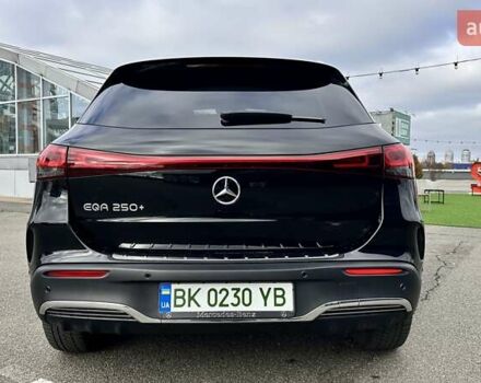 Чорний Мерседес EQA, об'ємом двигуна 0 л та пробігом 38 тис. км за 33300 $, фото 5 на Automoto.ua