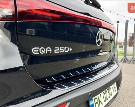 Черный Мерседес EQA, объемом двигателя 0 л и пробегом 39 тыс. км за 32900 $, фото 7 на Automoto.ua