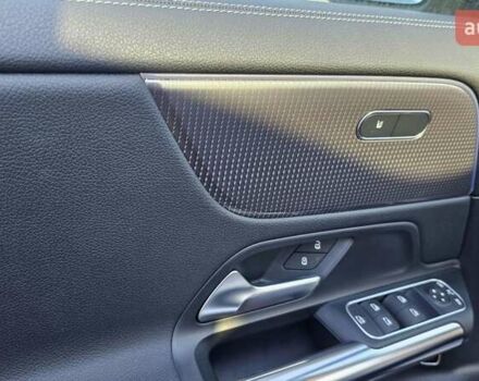 Черный Мерседес EQA, объемом двигателя 0 л и пробегом 50 тыс. км за 37200 $, фото 5 на Automoto.ua