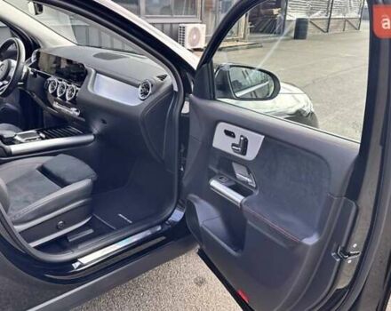 Черный Мерседес EQA, объемом двигателя 0 л и пробегом 39 тыс. км за 32900 $, фото 16 на Automoto.ua