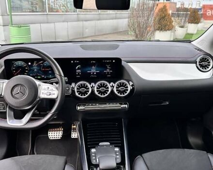 Чорний Мерседес EQA, об'ємом двигуна 0 л та пробігом 38 тис. км за 33300 $, фото 18 на Automoto.ua