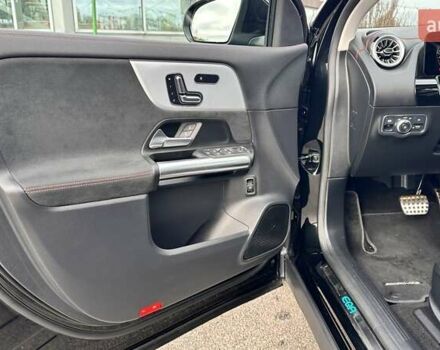 Чорний Мерседес EQA, об'ємом двигуна 0 л та пробігом 38 тис. км за 33300 $, фото 22 на Automoto.ua