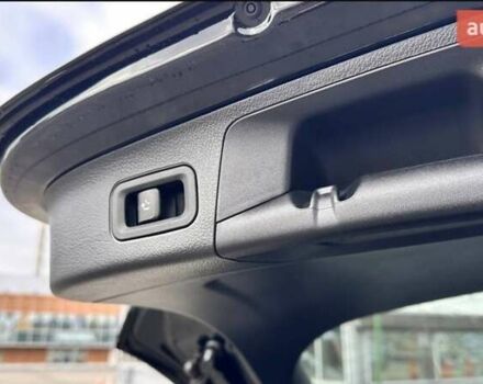 Черный Мерседес EQA, объемом двигателя 0 л и пробегом 39 тыс. км за 32900 $, фото 10 на Automoto.ua