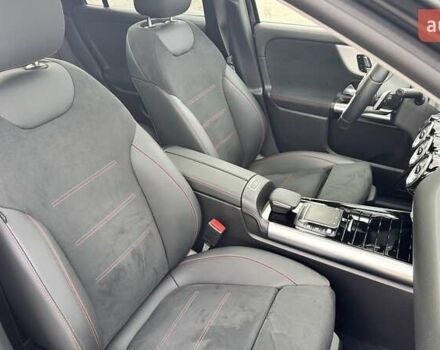 Чорний Мерседес EQA, об'ємом двигуна 0 л та пробігом 38 тис. км за 33300 $, фото 19 на Automoto.ua