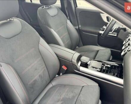 Черный Мерседес EQA, объемом двигателя 0 л и пробегом 39 тыс. км за 32900 $, фото 19 на Automoto.ua