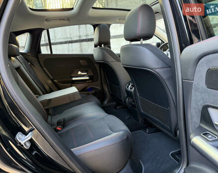 Черный Мерседес EQA, объемом двигателя 0 л и пробегом 35 тыс. км за 33500 $, фото 35 на Automoto.ua