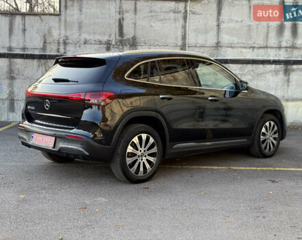 Черный Мерседес EQA, объемом двигателя 0 л и пробегом 35 тыс. км за 33500 $, фото 18 на Automoto.ua