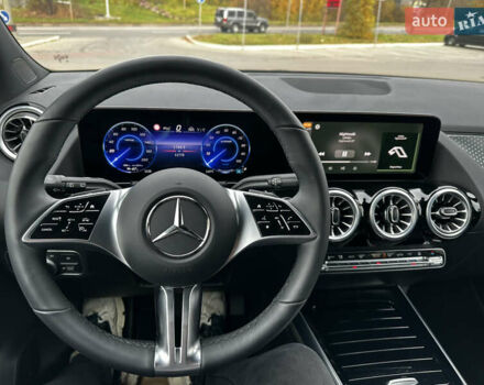 Черный Мерседес EQA, объемом двигателя 0 л и пробегом 11 тыс. км за 33800 $, фото 15 на Automoto.ua