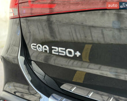 Черный Мерседес EQA, объемом двигателя 0 л и пробегом 35 тыс. км за 33500 $, фото 6 на Automoto.ua
