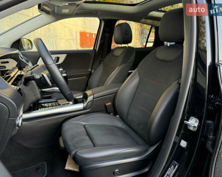 Черный Мерседес EQA, объемом двигателя 0 л и пробегом 35 тыс. км за 33500 $, фото 56 на Automoto.ua