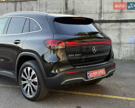 Черный Мерседес EQA, объемом двигателя 0 л и пробегом 35 тыс. км за 33500 $, фото 11 на Automoto.ua