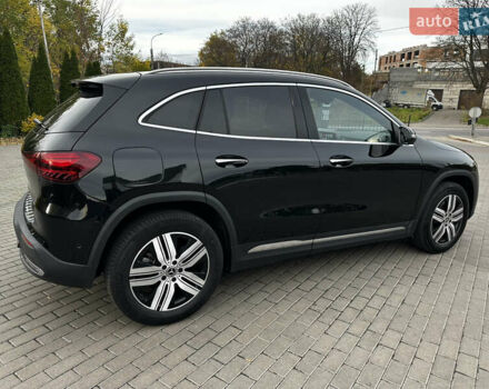 Черный Мерседес EQA, объемом двигателя 0 л и пробегом 11 тыс. км за 33800 $, фото 8 на Automoto.ua