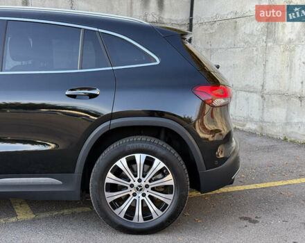 Черный Мерседес EQA, объемом двигателя 0 л и пробегом 35 тыс. км за 33500 $, фото 14 на Automoto.ua