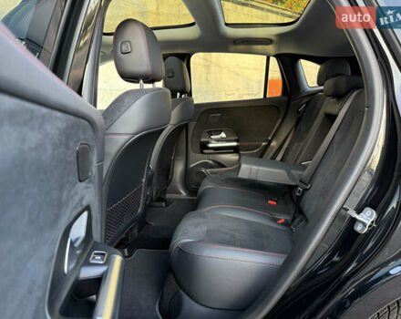 Черный Мерседес EQA, объемом двигателя 0 л и пробегом 35 тыс. км за 33500 $, фото 48 на Automoto.ua