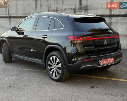 Черный Мерседес EQA, объемом двигателя 0 л и пробегом 35 тыс. км за 33500 $, фото 12 на Automoto.ua