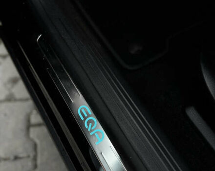 Черный Мерседес EQA, объемом двигателя 0 л и пробегом 8 тыс. км за 39115 $, фото 8 на Automoto.ua