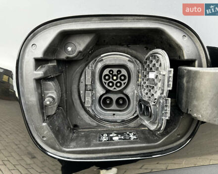 Черный Мерседес EQA, объемом двигателя 0 л и пробегом 11 тыс. км за 33800 $, фото 13 на Automoto.ua