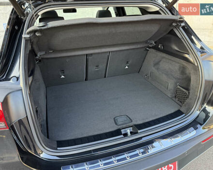 Черный Мерседес EQA, объемом двигателя 0 л и пробегом 35 тыс. км за 33500 $, фото 43 на Automoto.ua