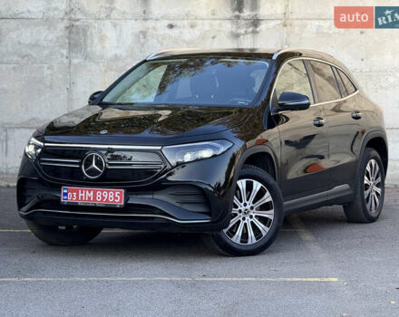 Черный Мерседес EQA, объемом двигателя 0 л и пробегом 35 тыс. км за 33500 $, фото 8 на Automoto.ua