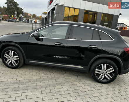 Черный Мерседес EQA, объемом двигателя 0 л и пробегом 11 тыс. км за 33800 $, фото 4 на Automoto.ua