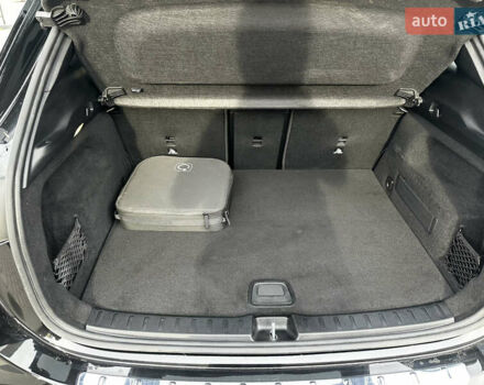 Черный Мерседес EQA, объемом двигателя 0 л и пробегом 11 тыс. км за 33800 $, фото 27 на Automoto.ua