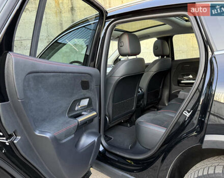 Черный Мерседес EQA, объемом двигателя 0 л и пробегом 35 тыс. км за 33500 $, фото 45 на Automoto.ua