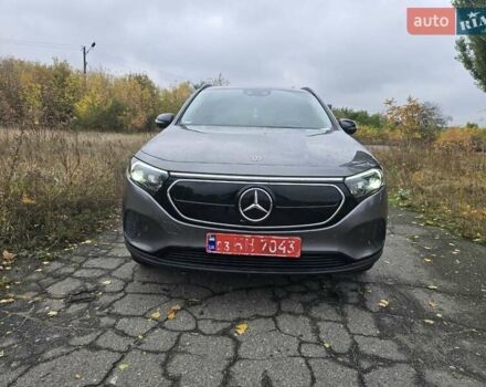 Сірий Мерседес EQA, об'ємом двигуна 0 л та пробігом 93 тис. км за 28500 $, фото 5 на Automoto.ua