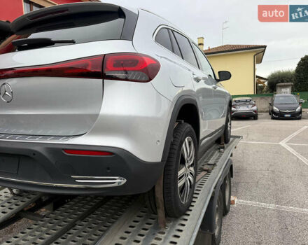 Серый Мерседес EQA, объемом двигателя 0 л и пробегом 83 тыс. км за 22500 $, фото 6 на Automoto.ua