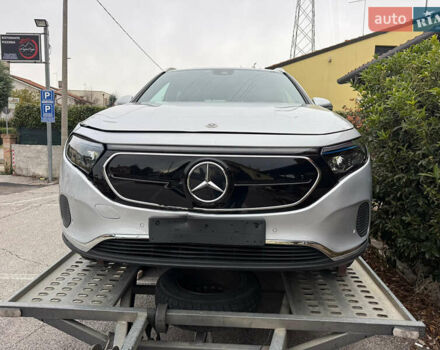 Серый Мерседес EQA, объемом двигателя 0 л и пробегом 83 тыс. км за 22500 $, фото 1 на Automoto.ua