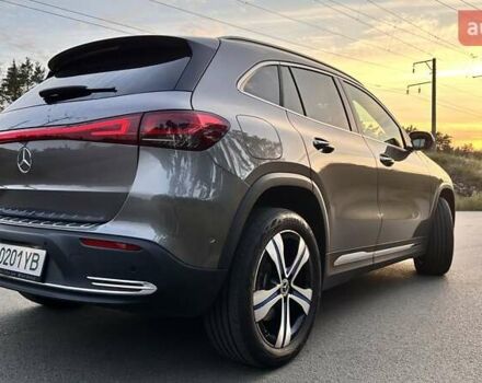 Сірий Мерседес EQA, об'ємом двигуна 0 л та пробігом 72 тис. км за 39000 $, фото 3 на Automoto.ua