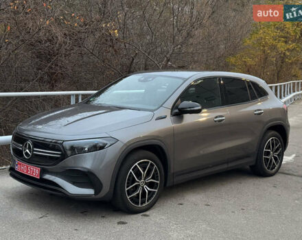 Серый Мерседес EQA, объемом двигателя 0 л и пробегом 93 тыс. км за 32900 $, фото 9 на Automoto.ua