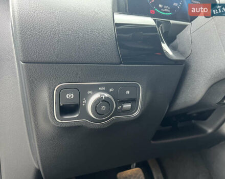 Серый Мерседес EQA, объемом двигателя 0 л и пробегом 25 тыс. км за 32000 $, фото 24 на Automoto.ua