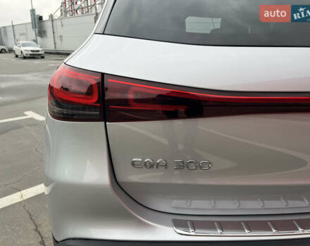 Серый Мерседес EQA, объемом двигателя 0 л и пробегом 25 тыс. км за 32000 $, фото 14 на Automoto.ua