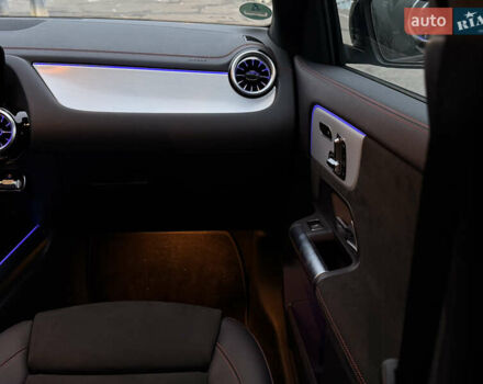 Серый Мерседес EQA, объемом двигателя 0 л и пробегом 93 тыс. км за 32900 $, фото 15 на Automoto.ua