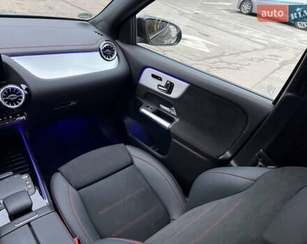 Серый Мерседес EQA, объемом двигателя 0 л и пробегом 93 тыс. км за 32900 $, фото 13 на Automoto.ua