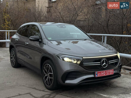 Серый Мерседес EQA, объемом двигателя 0 л и пробегом 93 тыс. км за 32900 $, фото 1 на Automoto.ua