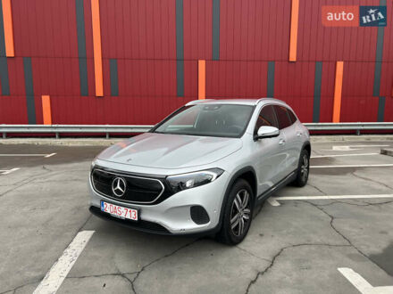 Серый Мерседес EQA, объемом двигателя 0 л и пробегом 25 тыс. км за 32000 $, фото 1 на Automoto.ua