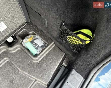 Синий Мерседес EQA, объемом двигателя 0 л и пробегом 68 тыс. км за 25900 $, фото 18 на Automoto.ua