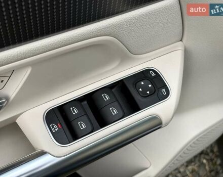 Синий Мерседес EQA, объемом двигателя 0 л и пробегом 68 тыс. км за 25800 $, фото 44 на Automoto.ua