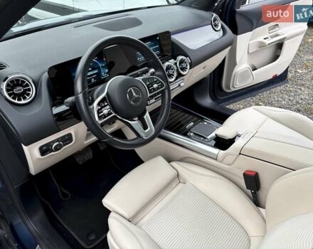 Синий Мерседес EQA, объемом двигателя 0 л и пробегом 68 тыс. км за 25900 $, фото 40 на Automoto.ua